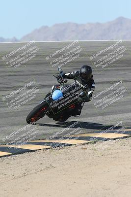 media/Oct-13-2025-Moto Forza (Mon) [[a66d839500]]/4-C Group/Session 2 (Bowl)/